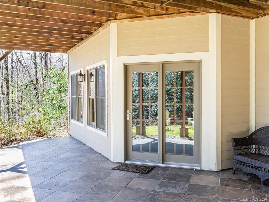 115 Little Cherokee Ridge Hendersonville, NC 28739 - Photo 44 of 48 Gallery Image 44