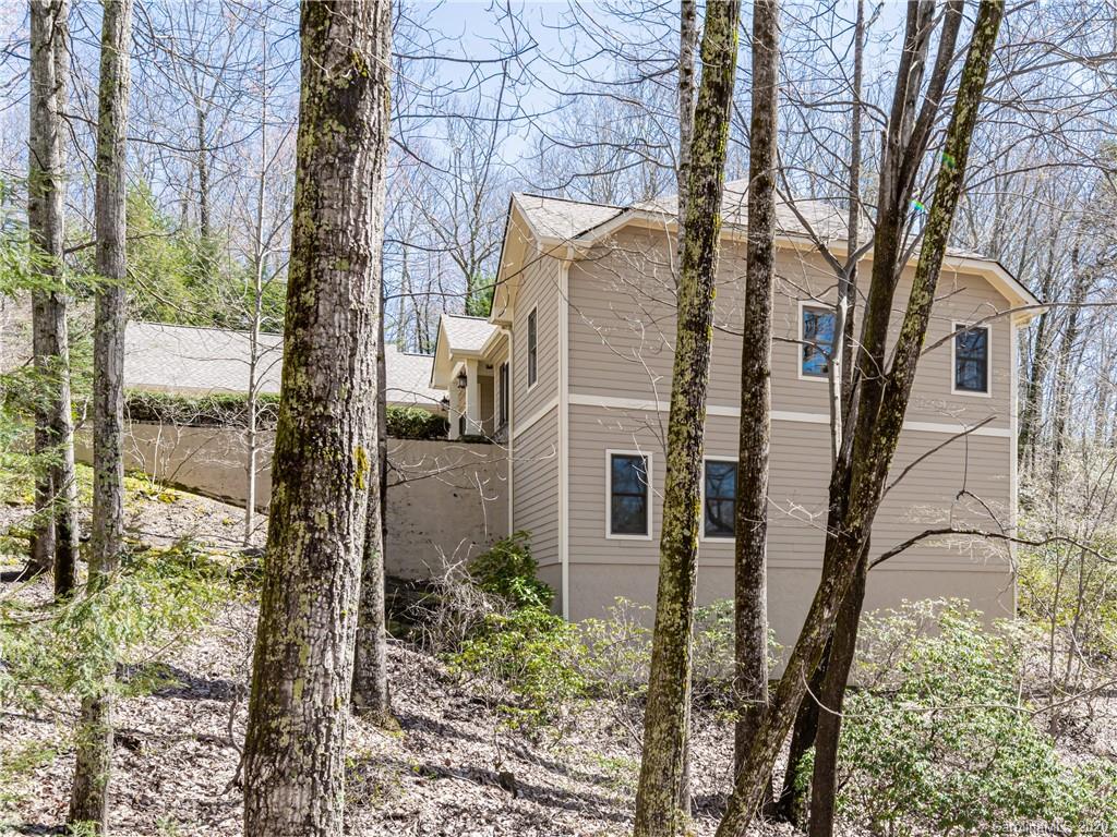 115 Little Cherokee Ridge Hendersonville, NC 28739 - Photo 45 of 48 Gallery Image 45