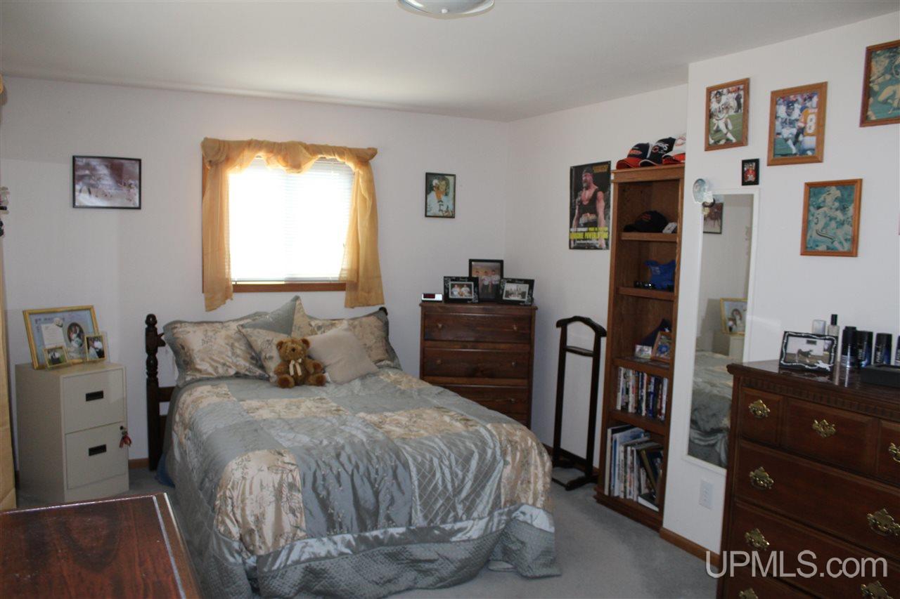 14285 North Defer Road Hurley, WI 54534 - Photo 6 of 22 Gallery Image 6