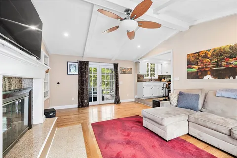 $3,850 | 36 Daniel Drive, North Kingstown, RI 02852