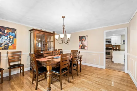 $3,850 | 36 Daniel Drive, North Kingstown, RI 02852