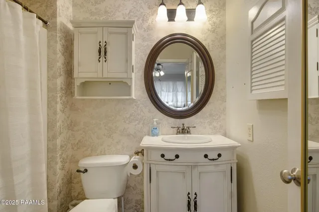 $1,300 | Undisclosed Address, Lafayette, LA 70503