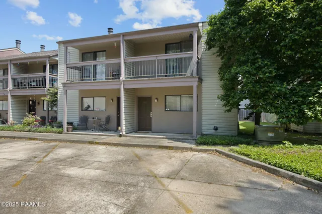 $1,300 | Undisclosed Address, Lafayette, LA 70503