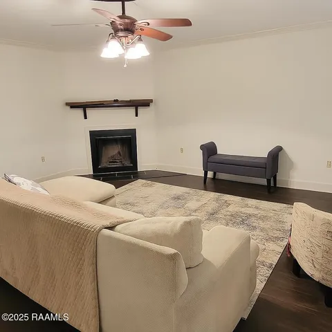 $1,300 | Undisclosed Address, Lafayette, LA 70503