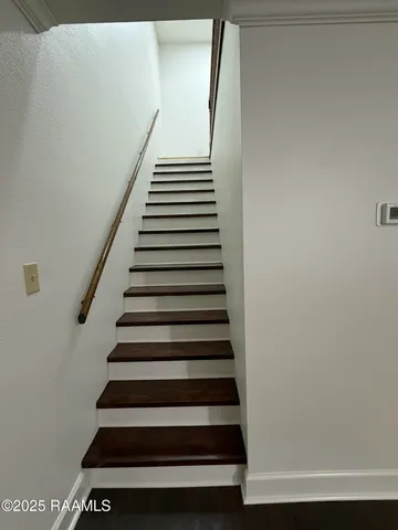 $1,300 | Undisclosed Address, Lafayette, LA 70503