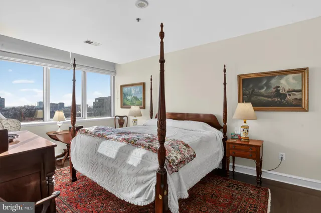 $324,900 | 201-59 North 8th Street, Unit 713, Philadelphia, PA 19106