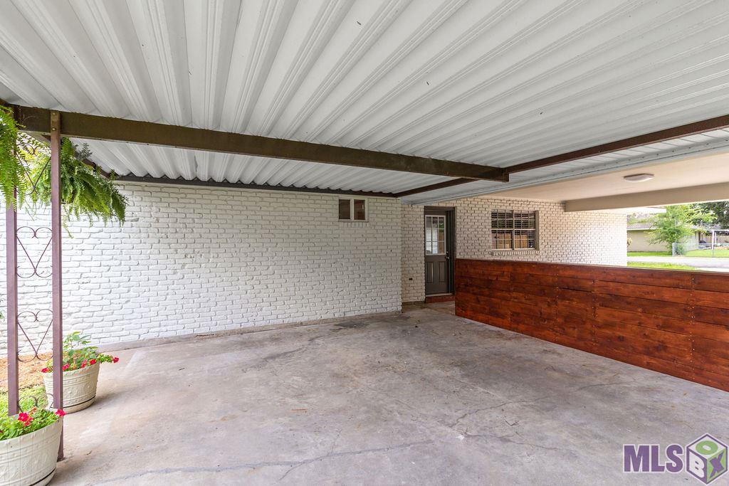 10298 Ridgely Drive Baton Rouge, LA 70809 - Photo 15 of 17