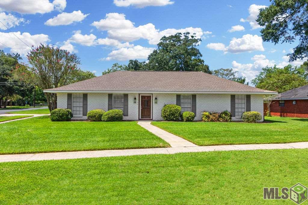 10298 Ridgely Drive Baton Rouge, LA 70809 - Photo 3 of 17