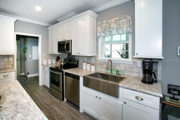 $319,900 | 2840 Trinidad Way, Palmetto, FL 34221