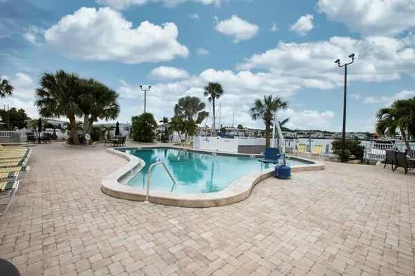 $319,900 | 2840 Trinidad Way, Palmetto, FL 34221