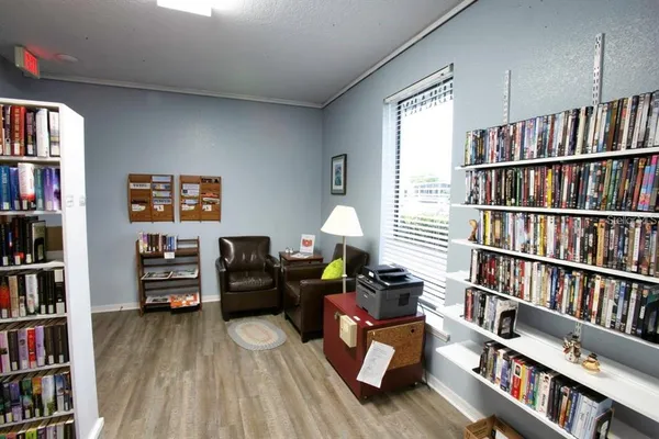 $319,900 | 2840 Trinidad Way, Palmetto, FL 34221