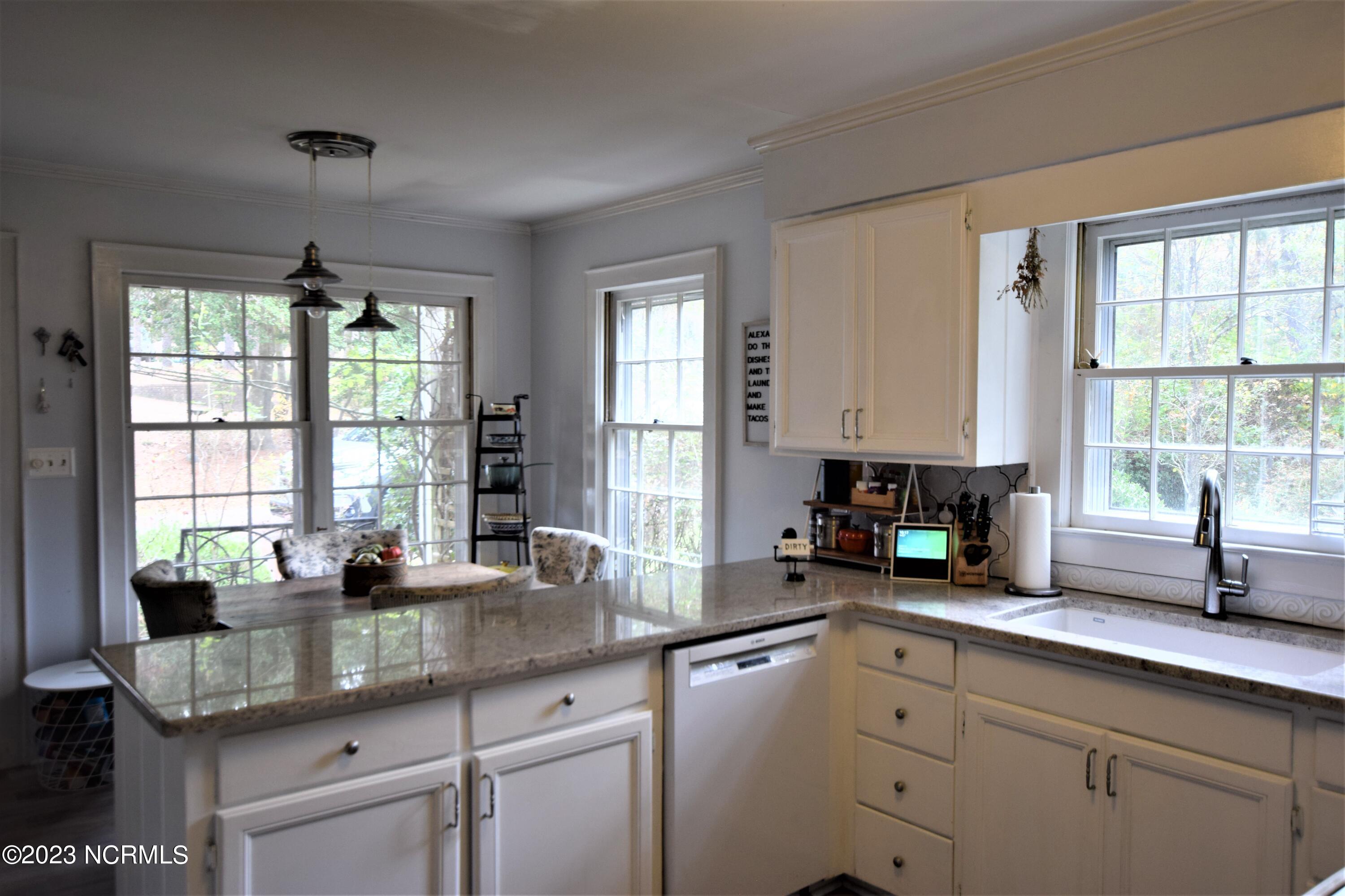 720 Barber Road Southern Pines, NC 28387 - Photo 24 of 78 Kitchen