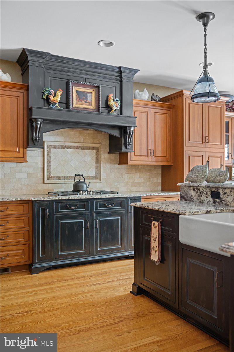 3 Garden Path Doylestown, PA 18901 - Photo 12 of 46