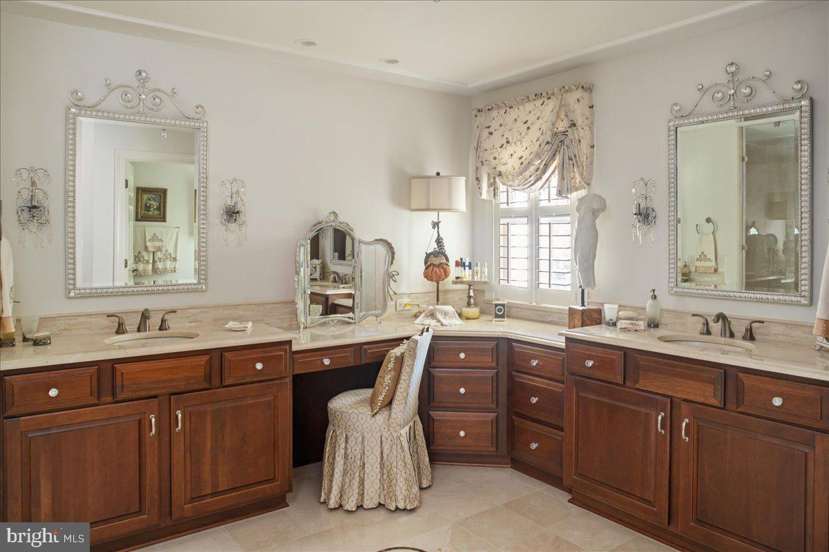 3 Garden Path Doylestown, PA 18901 - Photo 18 of 46