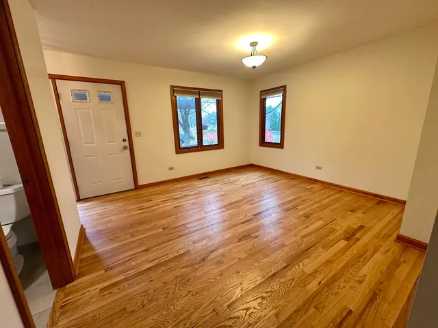 $349,000 | 4216 White Ash Road, Crystal Lake, IL 60014