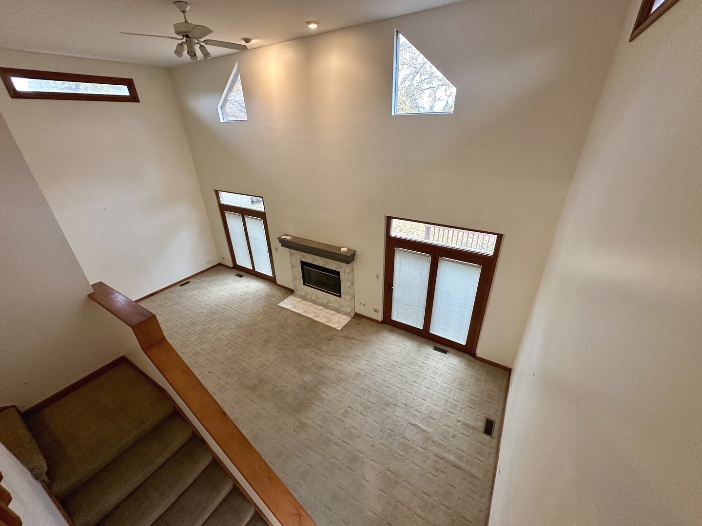 4216 White Ash Road Crystal Lake, IL 60014 - Photo 15 of 34 an empty room with windows