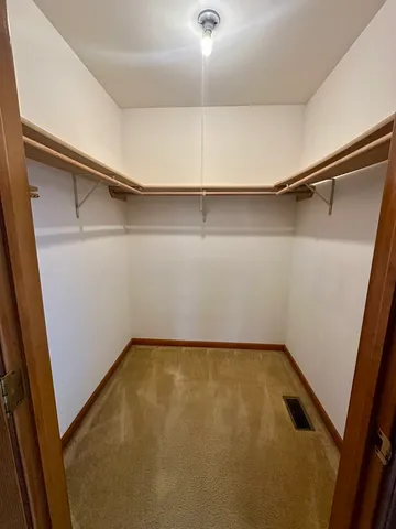 $349,000 | 4216 White Ash Road, Crystal Lake, IL 60014