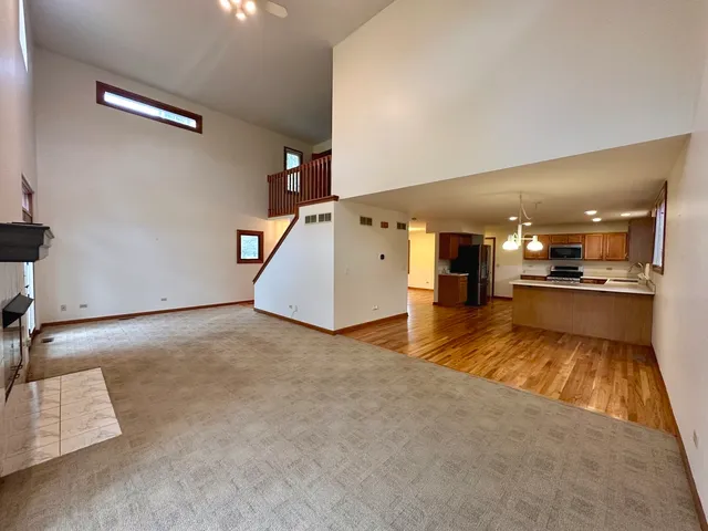 $349,000 | 4216 White Ash Road, Crystal Lake, IL 60014