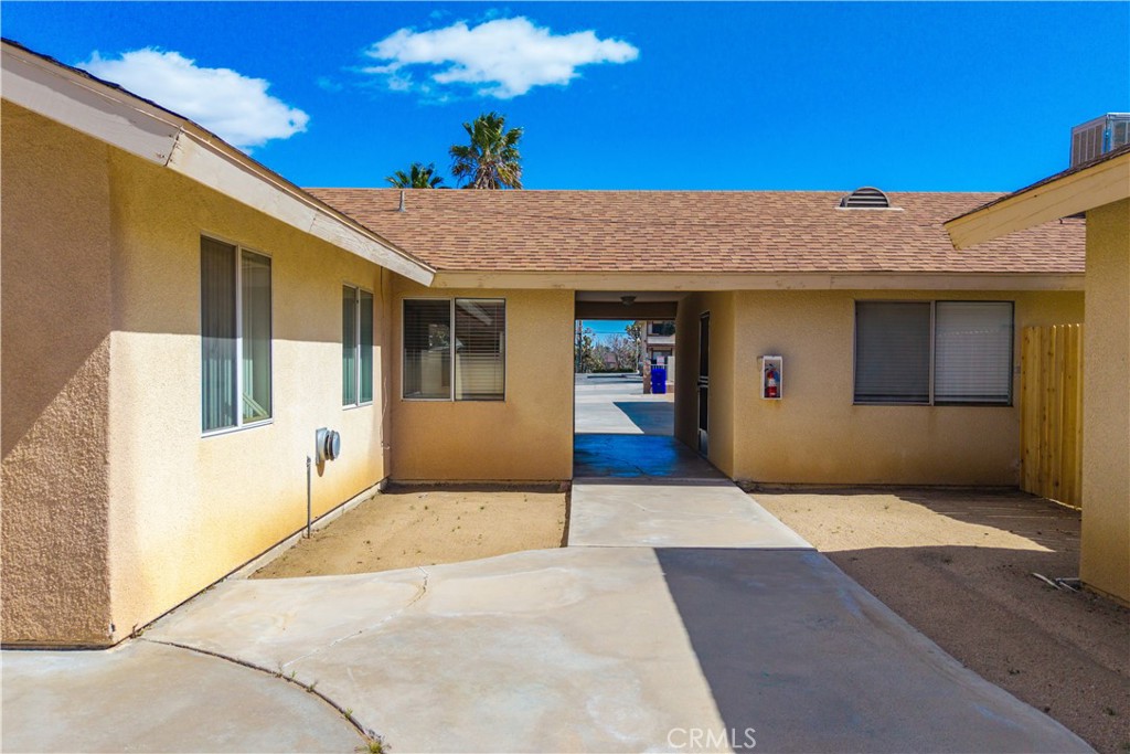 7428 Cherokee Trail Yucca Valley, CA 92284 - Photo 15 of 24