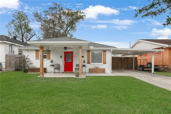 $299,900 | 1008 Tullulah Avenue, River Ridge, LA 70123
