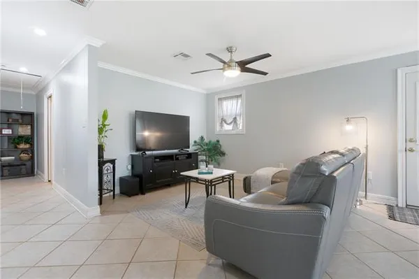 $299,900 | 1008 Tullulah Avenue, River Ridge, LA 70123