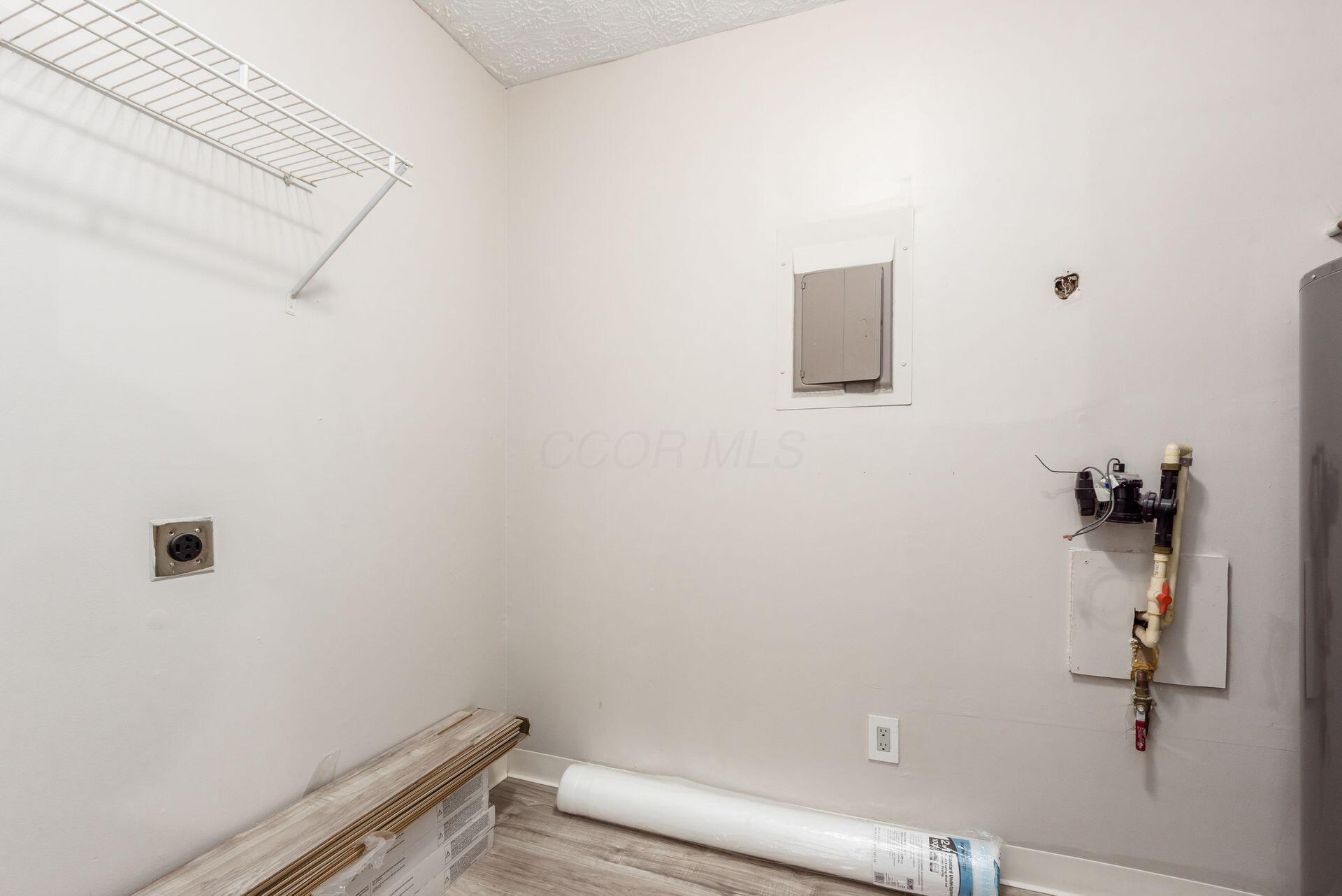 5322 Darlington Road, Unit D Columbus, OH 43220 - Photo 22 of 26 Laundry Room
