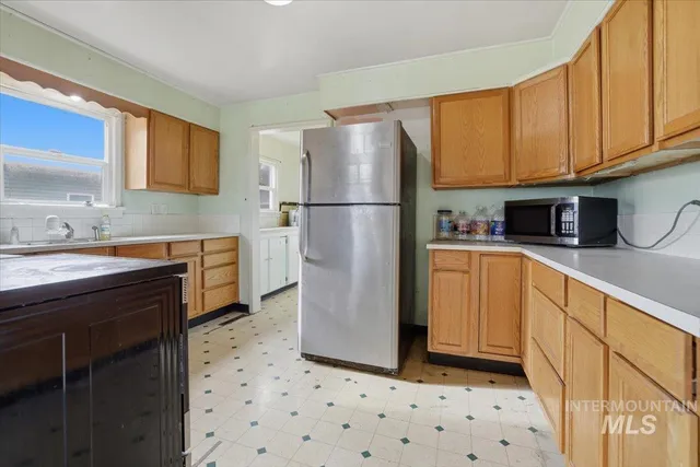 $214,900 | 555 15th Street, Vale, OR 97918