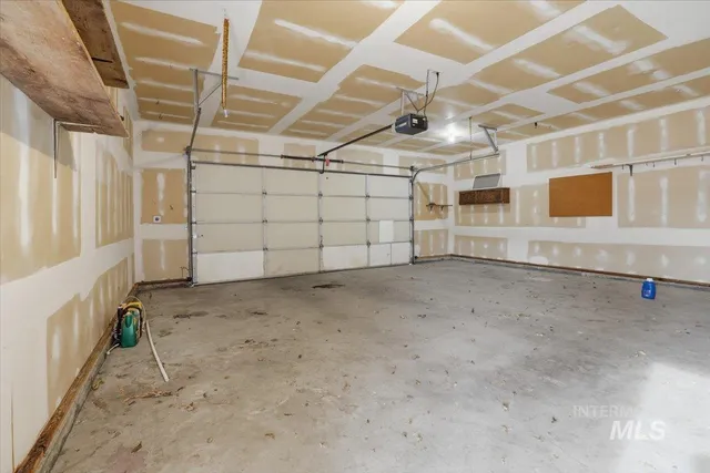 $214,900 | 555 15th Street, Vale, OR 97918