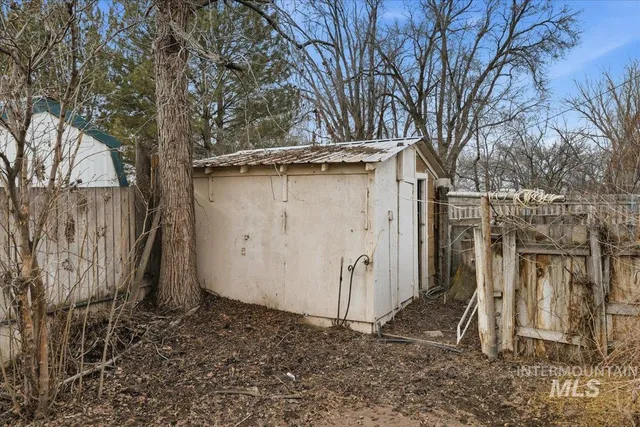 $214,900 | 555 15th Street, Vale, OR 97918