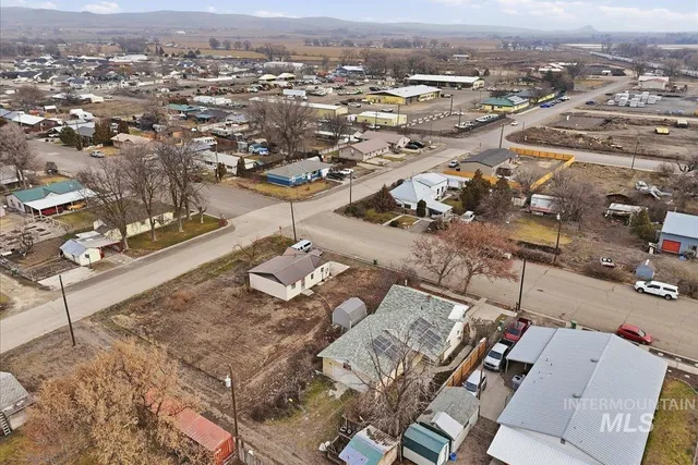 $214,900 | 555 15th Street, Vale, OR 97918