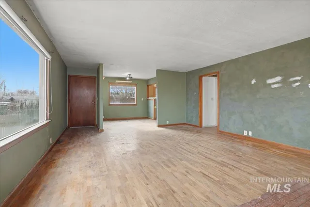 $214,900 | 555 15th Street, Vale, OR 97918