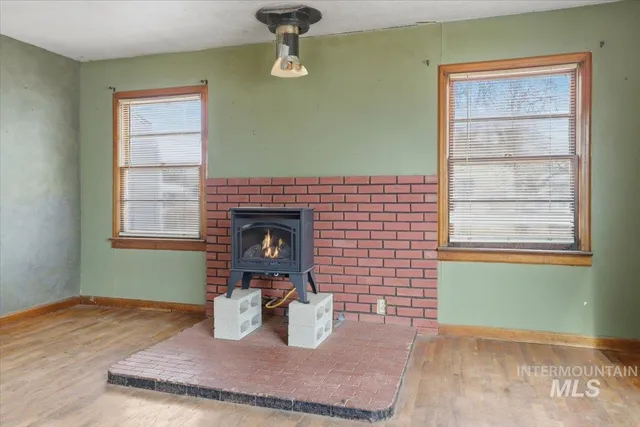 $214,900 | 555 15th Street, Vale, OR 97918