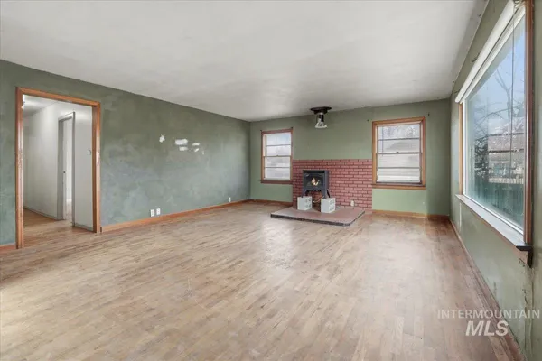 $198,900 | 555 15th Street, Vale, OR 97918