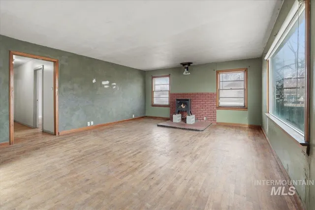 $214,900 | 555 15th Street, Vale, OR 97918