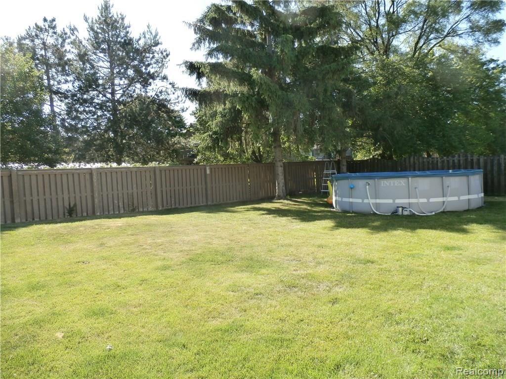 7528 Kingsbridge Road Canton, MI 48187 - Photo 24 of 24 completely fenced backyard