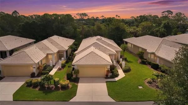 $330,000 | 1618 Monarch Drive, Unit 1618, Venice, FL 34293