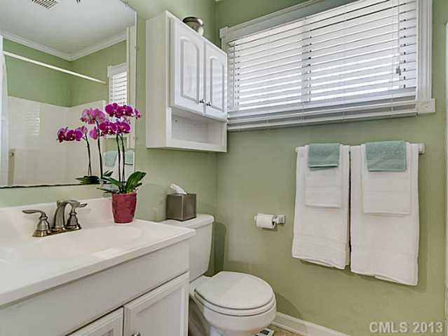 741 Manhasset Road Charlotte, NC 28209 - Photo 12 of 16