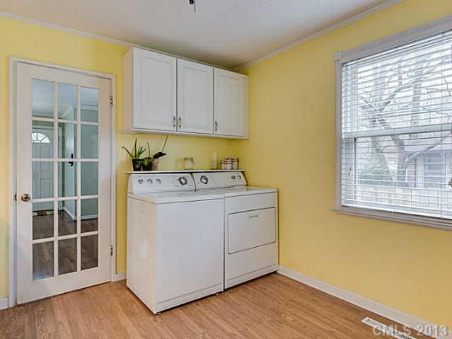 741 Manhasset Road Charlotte, NC 28209 - Photo 13 of 16