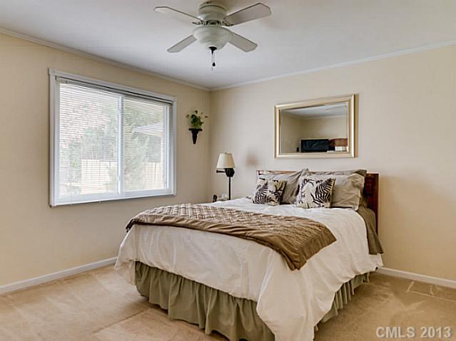 741 Manhasset Road Charlotte, NC 28209 - Photo 9 of 16