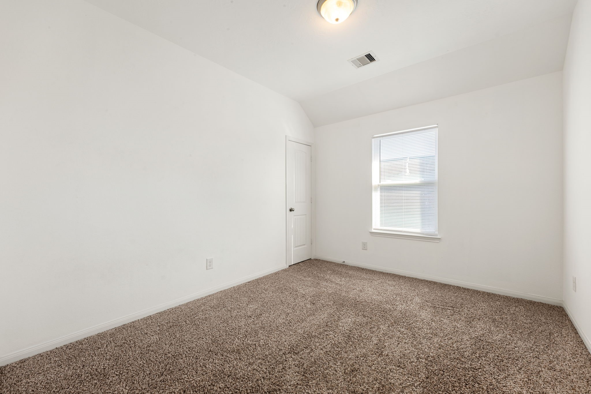 30802 Lavender Trace Drive Spring, TX 77386 - Photo 18 of 30 an empty room with a window