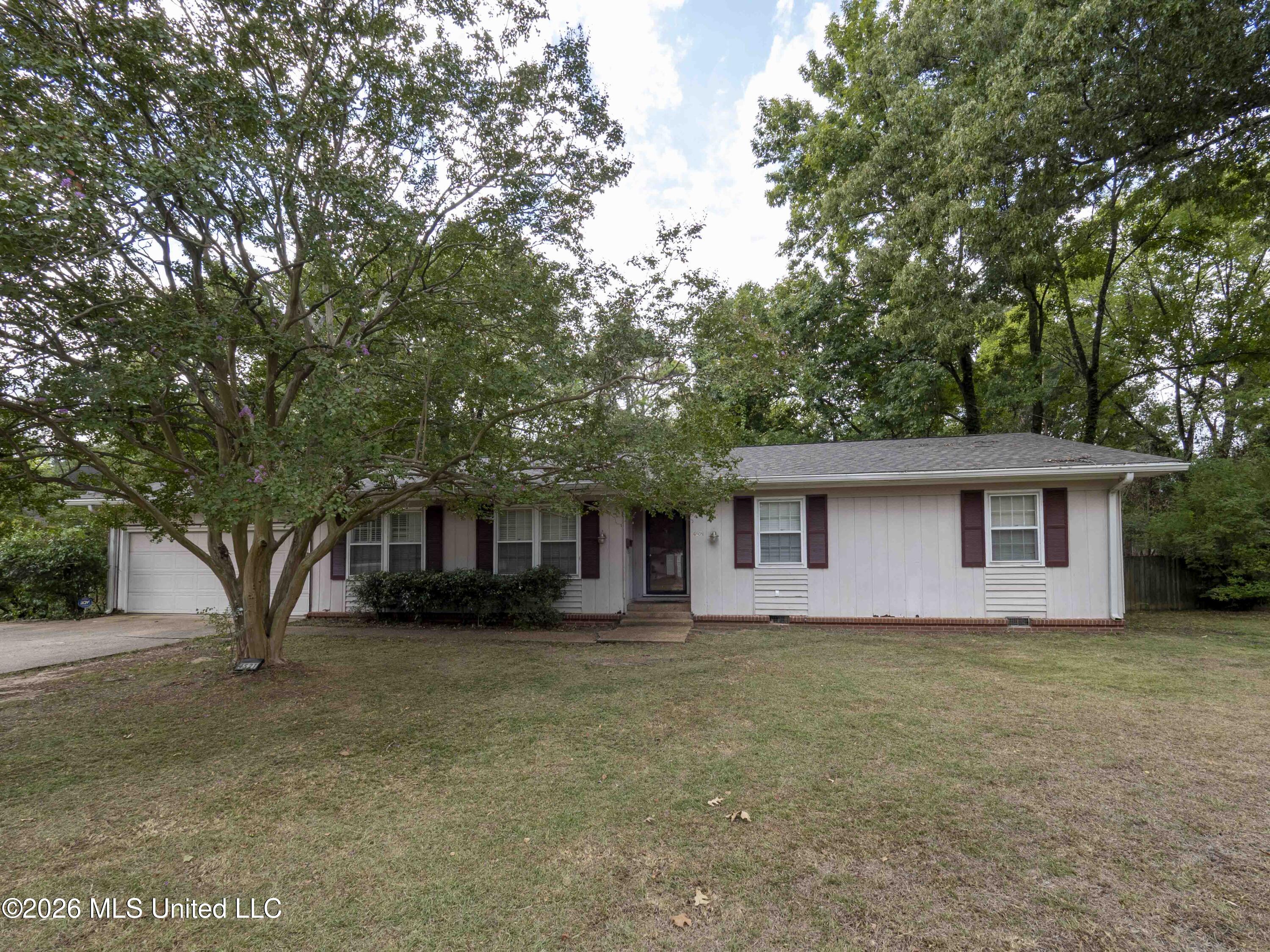 4521 Ridgewood Road Jackson, MS 39211 - Photo 1 of 15 _A010190-3
