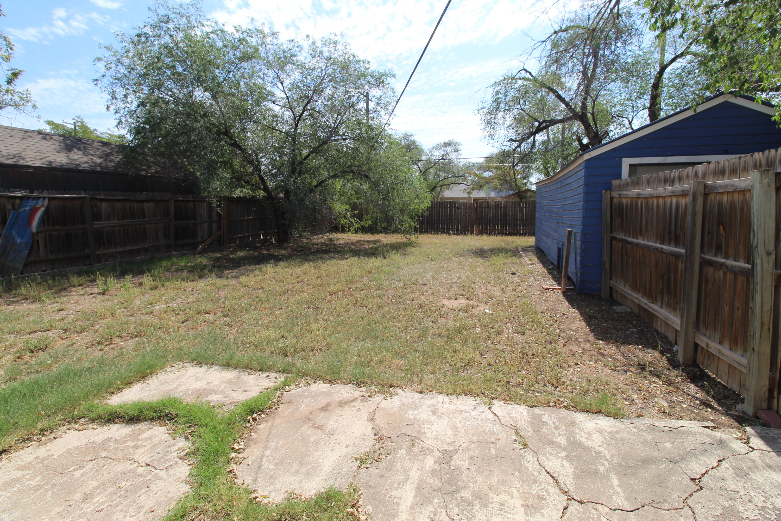 2209 25th Street Lubbock, TX 79411 - Photo 20 of 22 IMG_2400