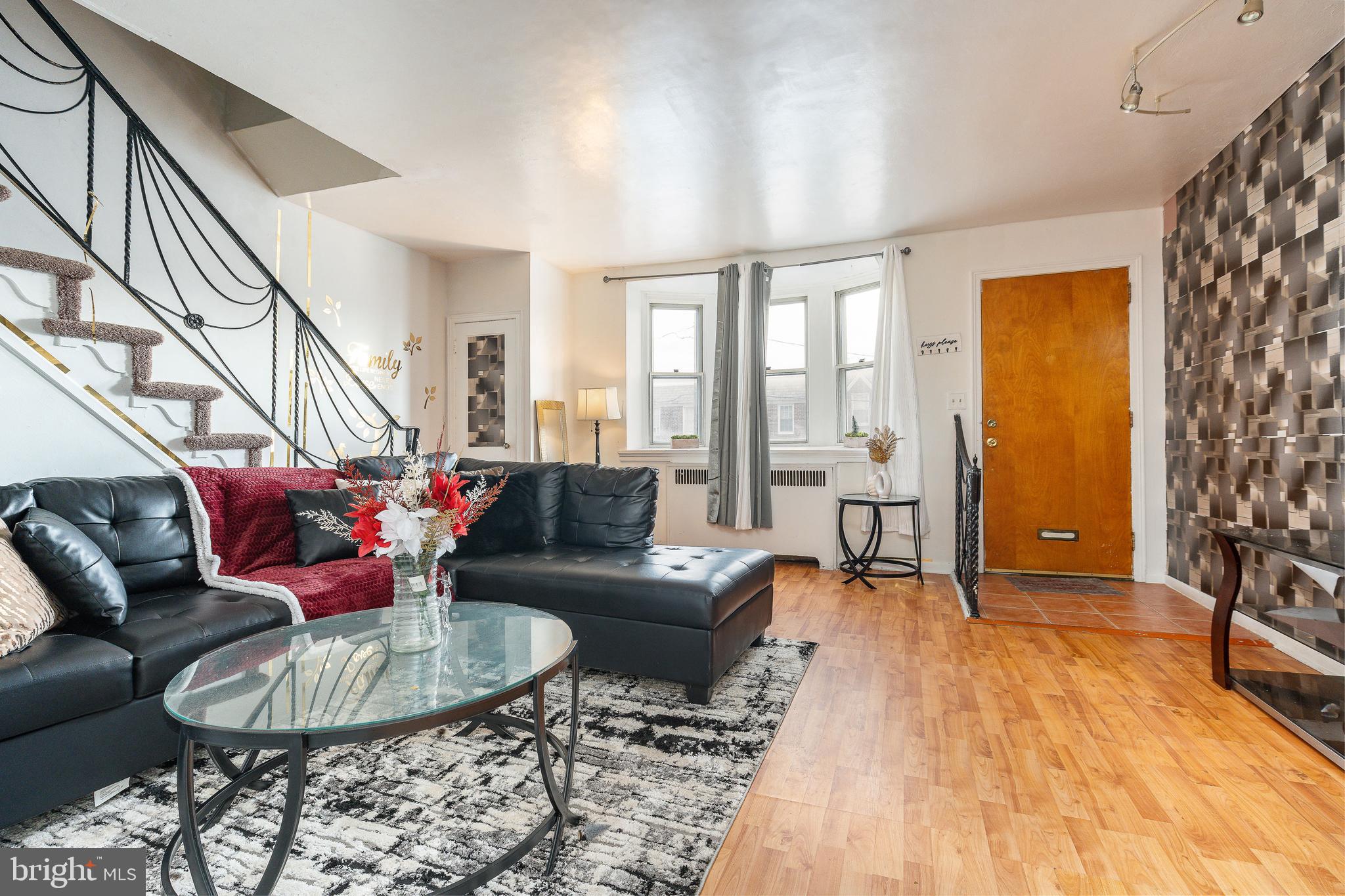 6282 Souder Street Philadelphia, PA 19149 - Photo 3 of 18 front entrance