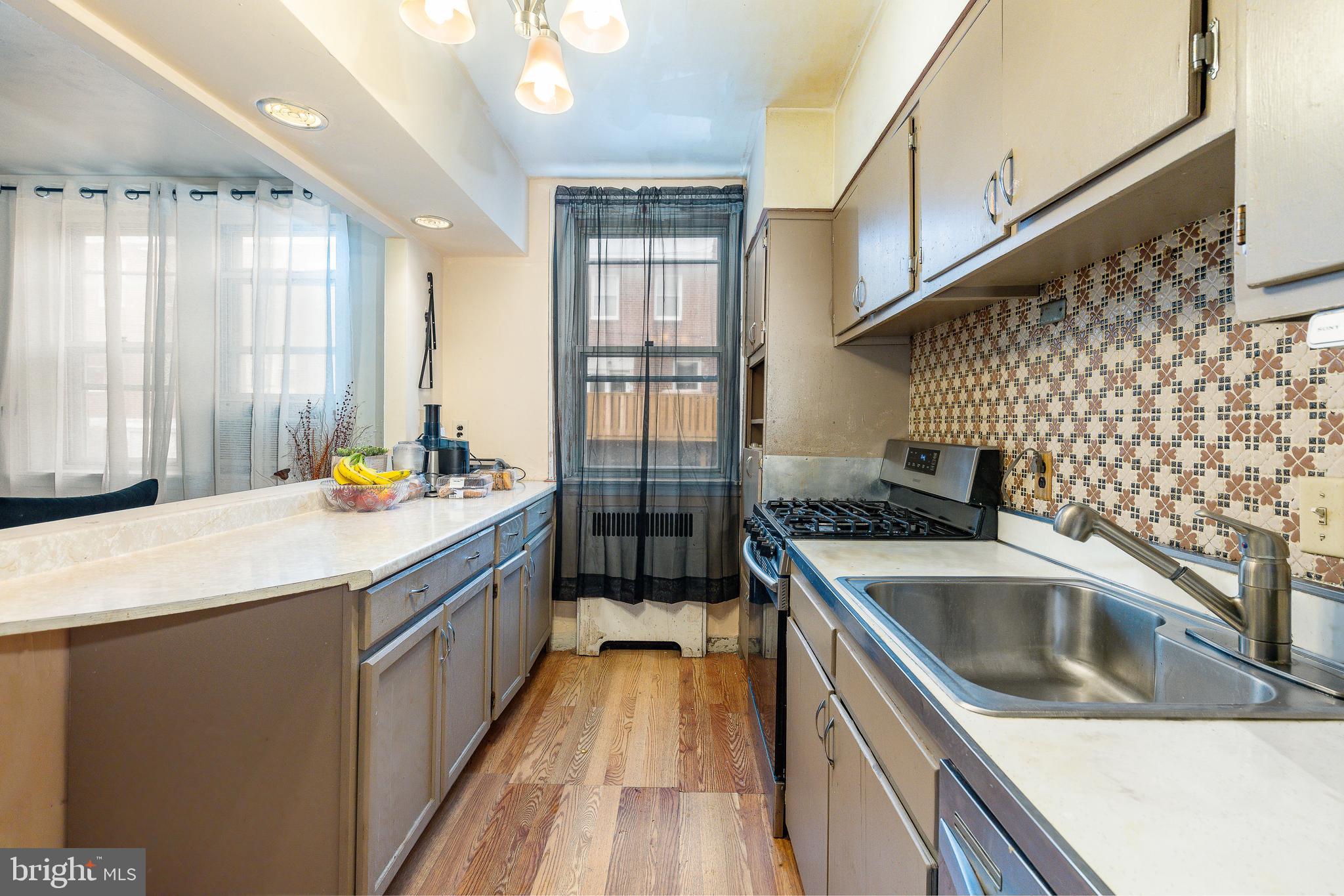 6282 Souder Street Philadelphia, PA 19149 - Photo 7 of 18 Kitchen