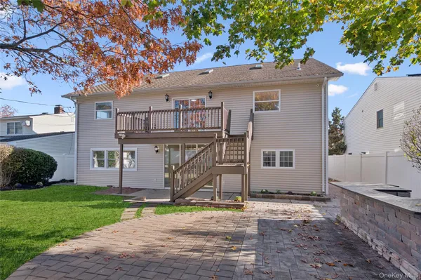 $1,475,000 | 244 Water Lane South, Wantagh, NY 11793