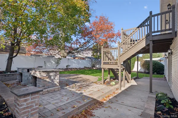 $1,475,000 | 244 Water Lane South, Wantagh, NY 11793