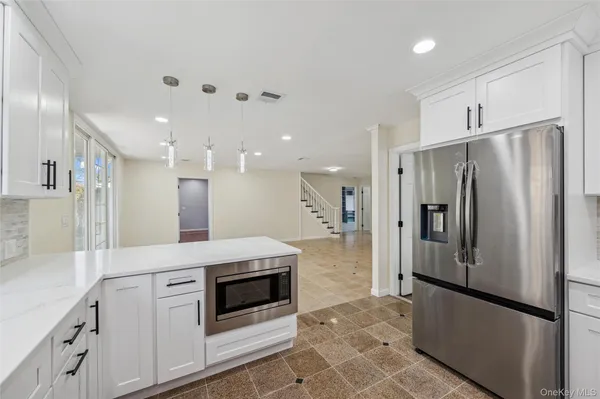 $1,475,000 | 244 Water Lane South, Wantagh, NY 11793