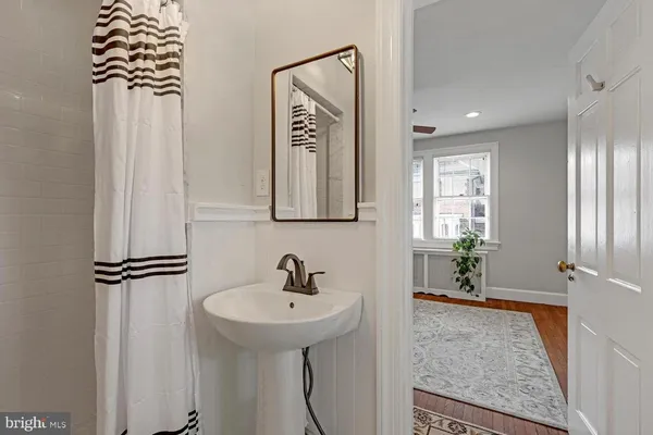 $3,400 | 521 Argyle Road, Drexel Hill, PA 19026