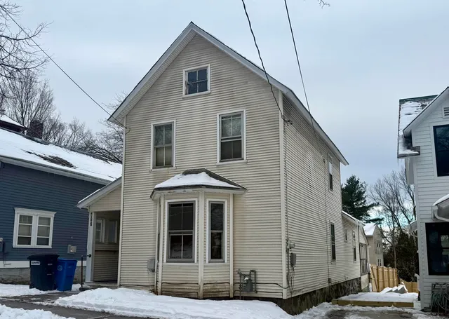 $435,000 | 417 St Paul Street, Burlington, VT 05401