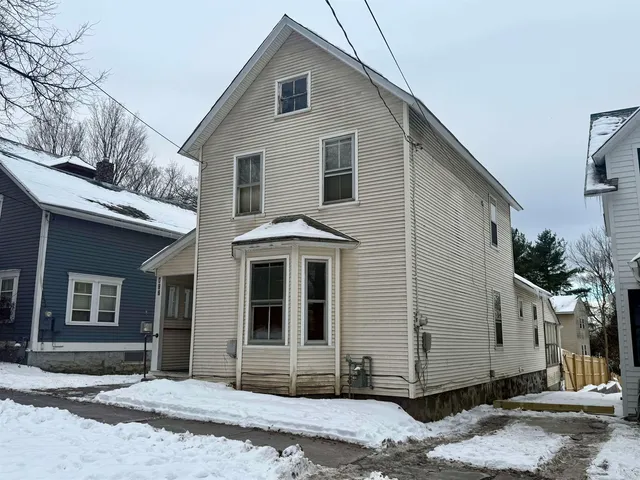 $435,000 | 417 St Paul Street, Burlington, VT 05401